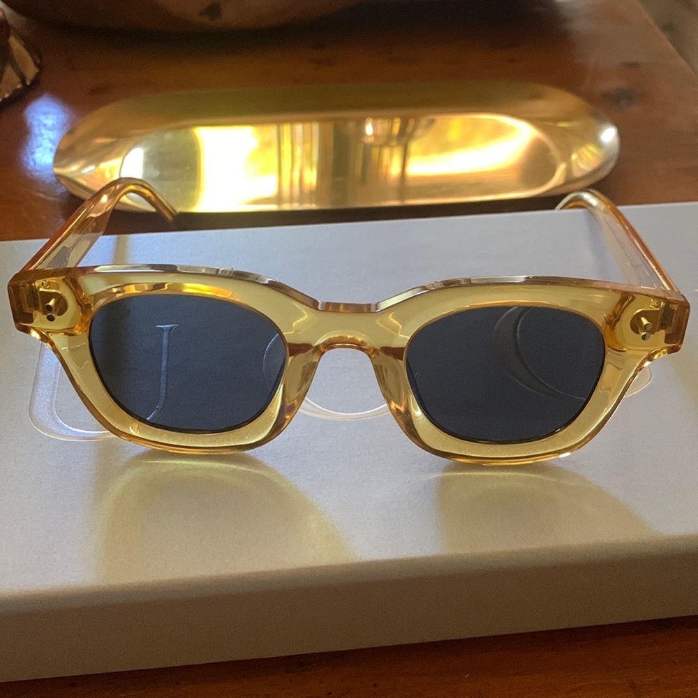 SOLD✨🫶🏽😎New Akila Apollo sunglasses😎🫶🏽✨